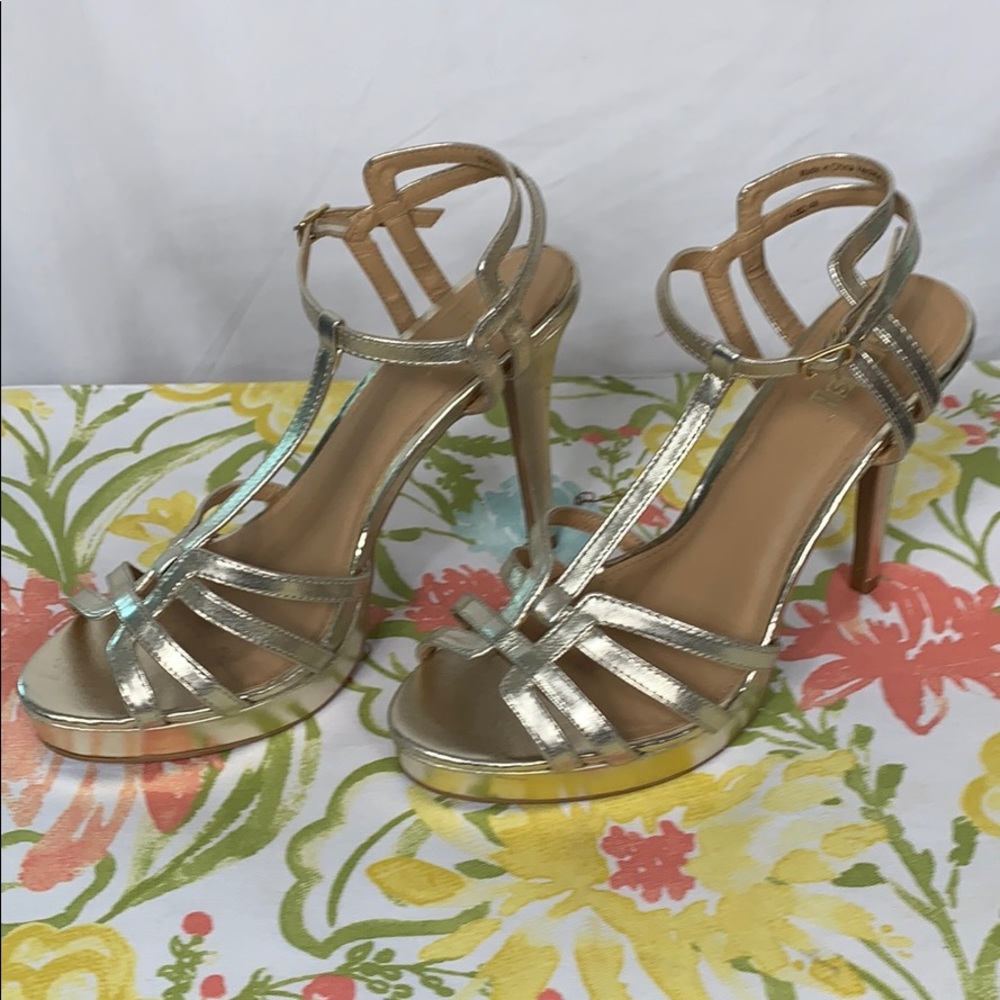 Brash straps heels gold colored shirt so 10